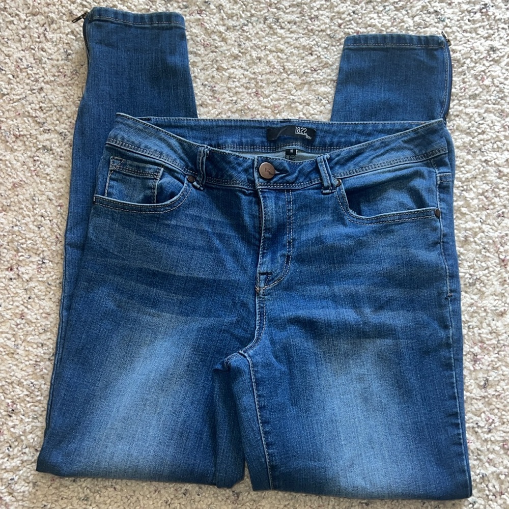 1822 Denim Women's Skinny Jeans Zipper Ankle Size 10 - Picture 2 of 7